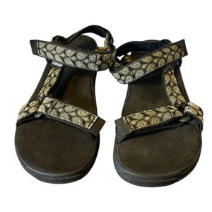 Teva Hurricane 6842 Women’s Adjustable Strap Sandals Size 9